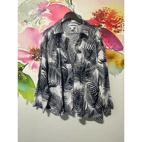 Liz Claiborne Tops - Liz Claiborne Button Up - White and Blue Leaf Shirt - Size XXL - NWOT